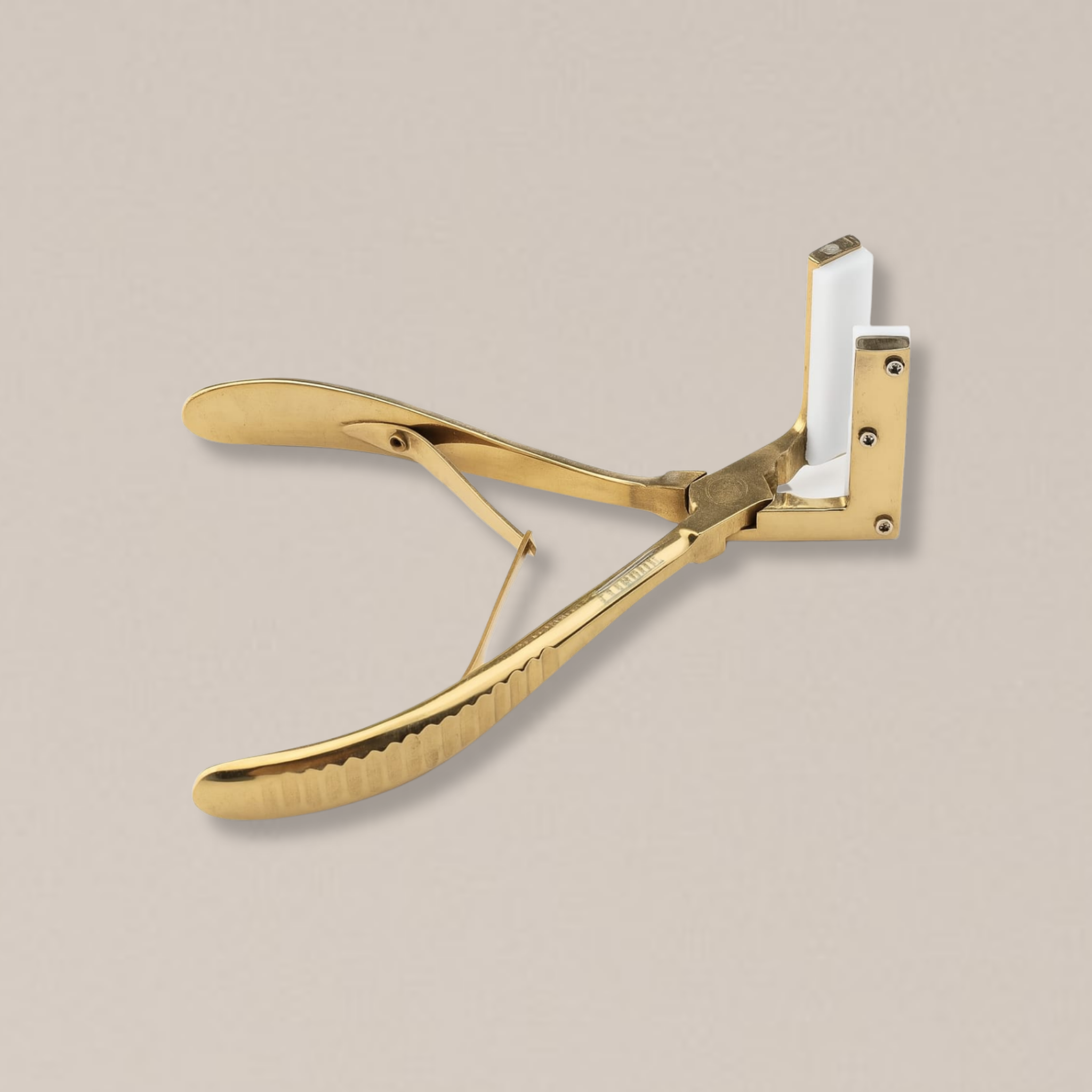 InvisiBelle Tape Pliers